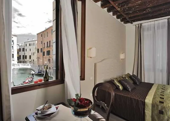 Konukevi Ca' Maria Callas 4*