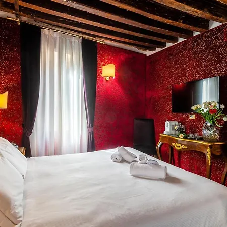 Πανσιόν Ca' Maria Callas 4*