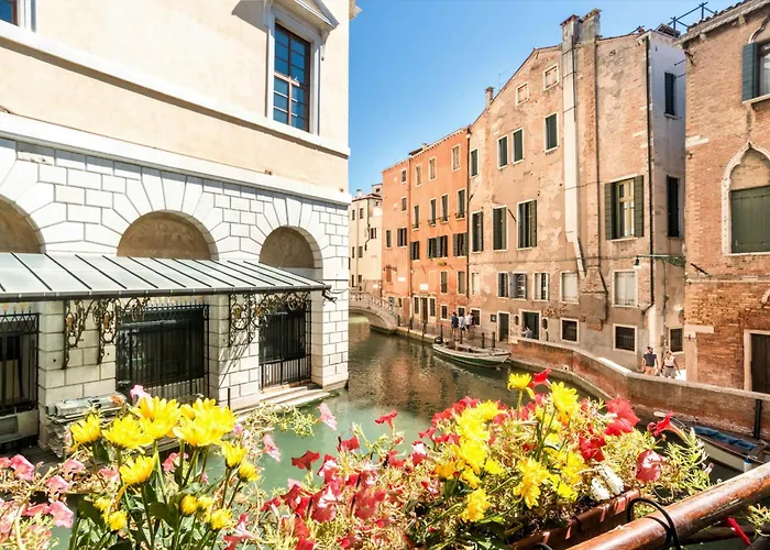 كا ماريا كالاس بيت ضيافة